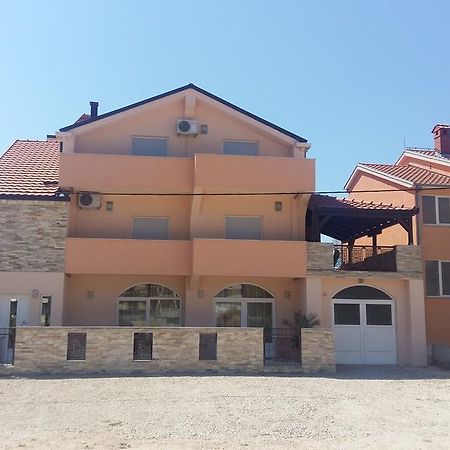 Apartments Ema Ivanica Exteriör bild